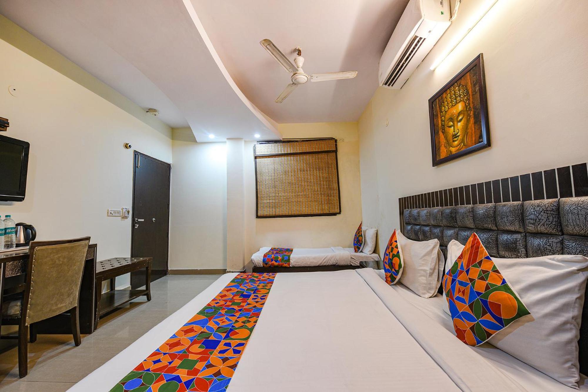 Fabhotel Swiss International Patel Nagar Nova Deli Exterior foto